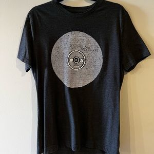 Banana Republic Graphic Tee